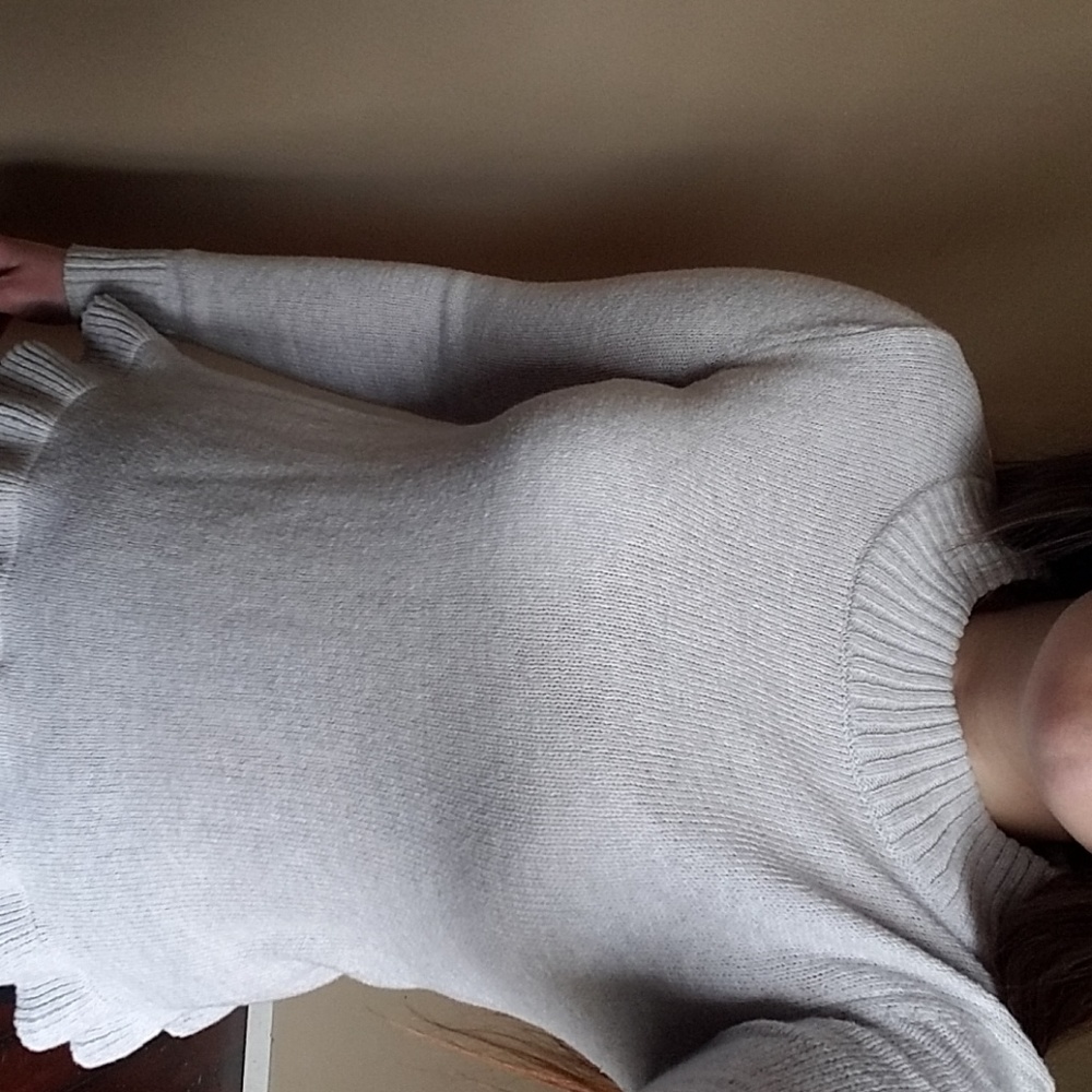 Light Grey Ruffle Hem Sweater - Picture 3 of 4